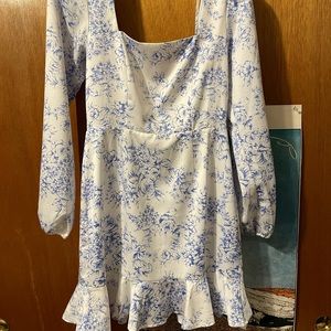 Forever 21 floral long sleeve dress